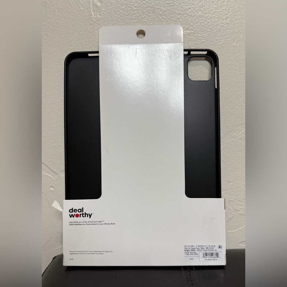 iPad Air and iPad Pro Tablet Case - Picture 2 of 4